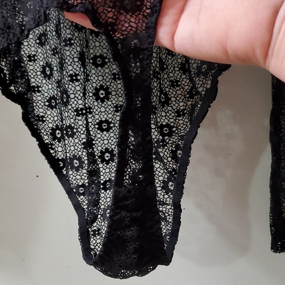 Victoria's Secret Black Floral Lace Bodysuit - Picture 4 of 7